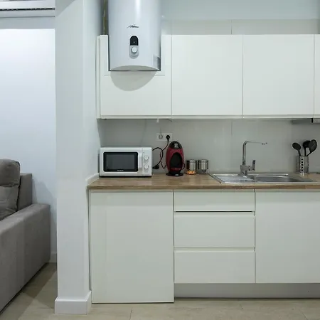 Rose Apartment *