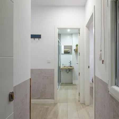 Rose Apartment *